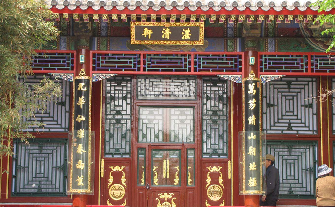 淄博红木牌匾定制：寺庙宗祠,园林景观,创意招牌,抱柱对联